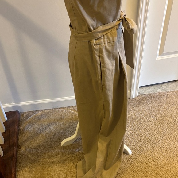 Elegant Tan Jumpsuit - Picture 2 of 4